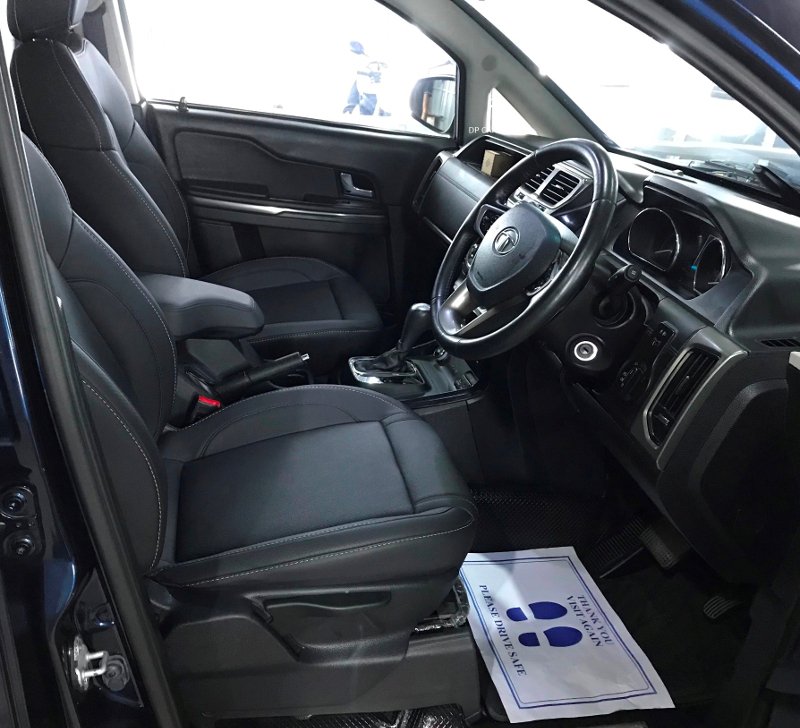 Car-interior-cleaning-ecr-chennai