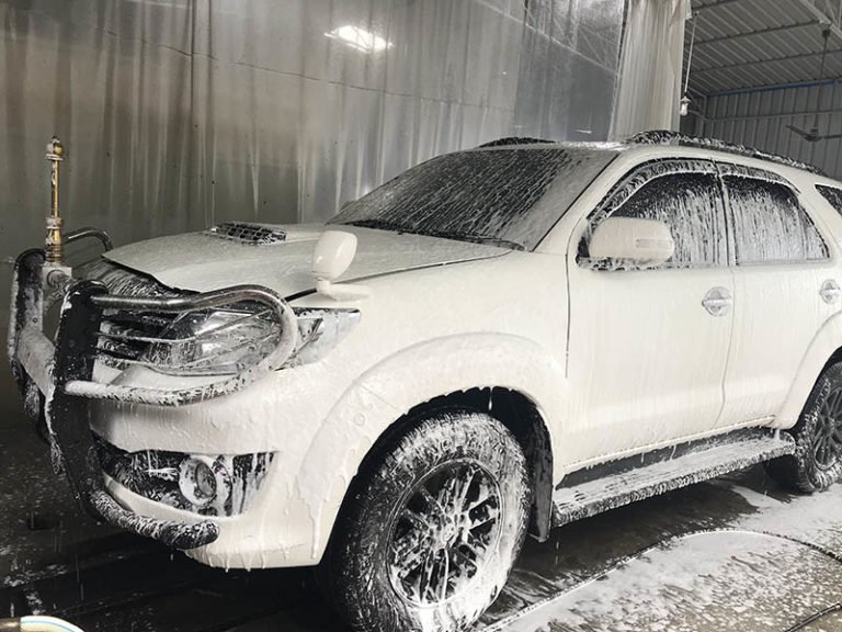 best-car-foam-wash-in-chennai-ecr